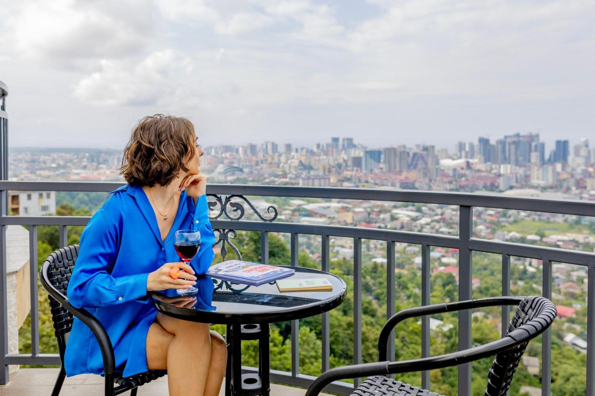 Hillside Inn Batum Dış mekan fotoğraf